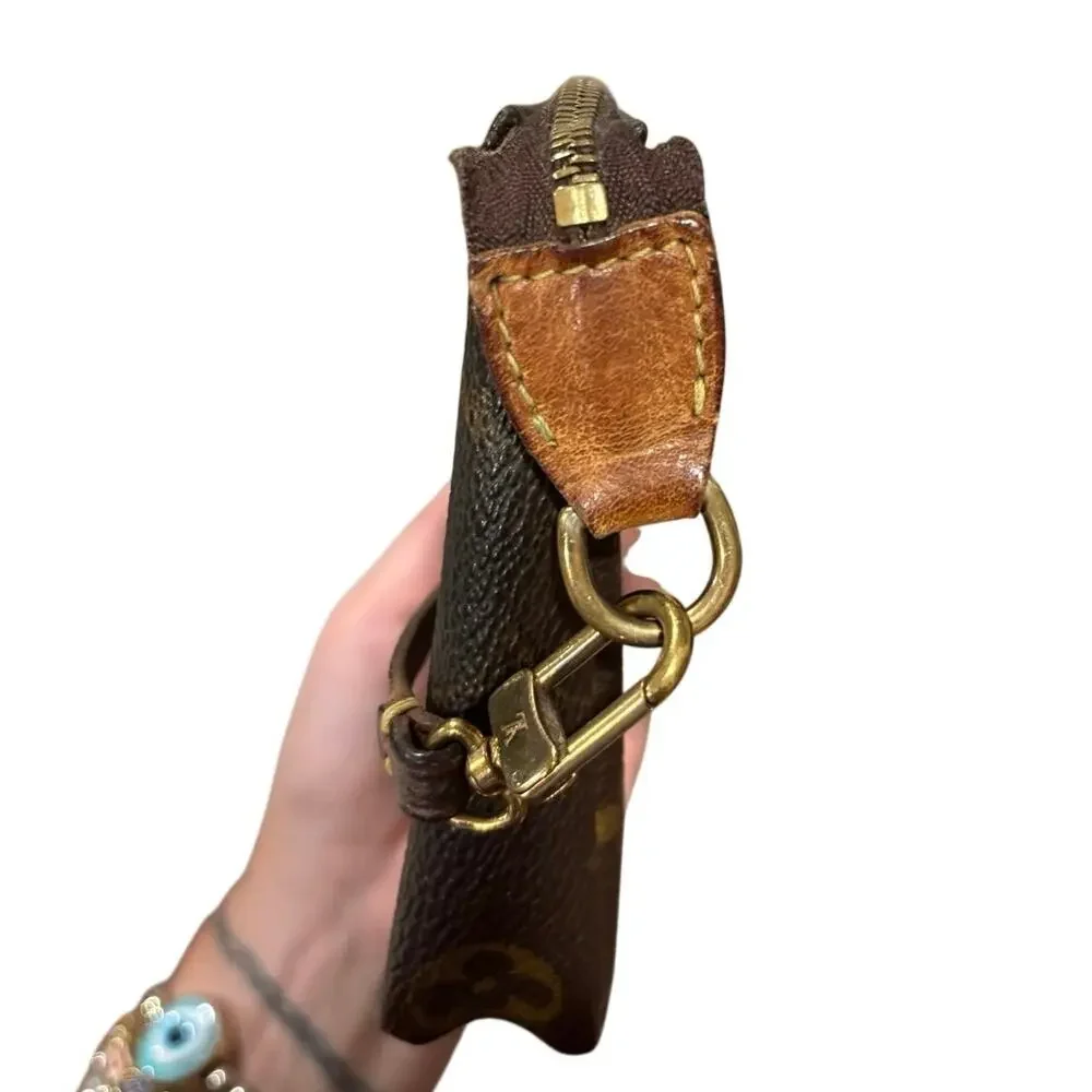 Louis Vuitton LV Monogram Pochette Accessoires Vintage Shoulder Bag Pouch